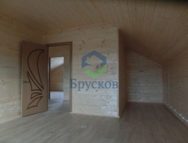 спальня в мансарде